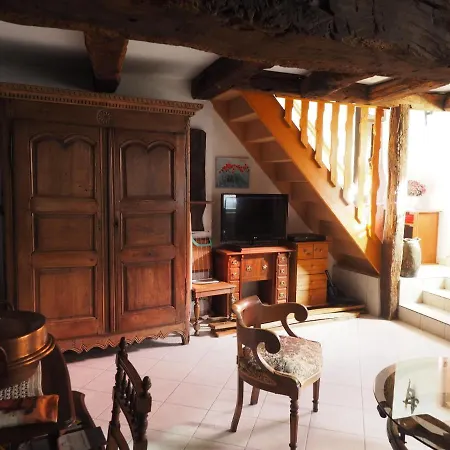 La Maison Du Sonneur * מרטל